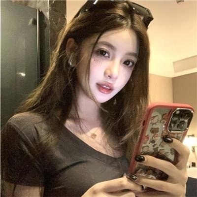 红粉妖魔